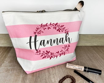 Kosmetiktasche personalisiert mit Name Rosa gestreift Schminktasche Geschenk Mädelsabend Jungesellinnenabschied Mädelskram Trauzeugin Tasche