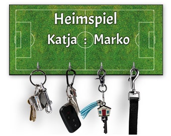 Schlüsselbrett mit Namen Fußball Deko, Geschenkidee, Hochzeitsgeschenk, Valentinstagsgeschenk, Einzugsgeschenk, Türschild Familie Name