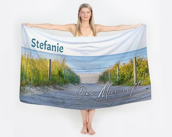 Badhanddoek met naam | De zee roept | Handdoek gepersonaliseerde saunahanddoek strandlaken cadeau-idee reizen maritiem Oostzee liefde Noordzee spreuk zee