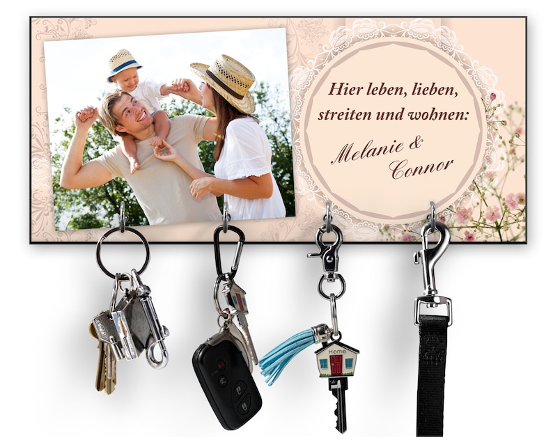 Schlüsselbrett mit Name und Foto Schleierkraut Valentinstagsgeschenk, Hochzeitsgeschenk, Einzugsgeschenk, Wanddekoration, Frühling Bild 1