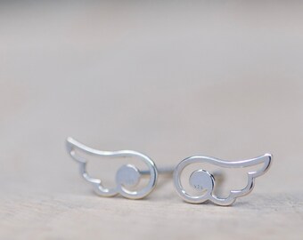 Kolczyki z maleńkimi skrzydłami, delikatne kolczyki ze skrzydłami anioła, kolczyki dla dziewcząt, urocze kolczyki dla dziewczynki, prezent urodzinowy dla córki, biżuteria ze skrzydłami anioła