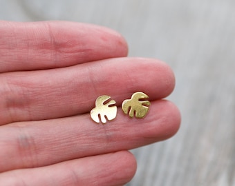 24k Tiny Monstera Stud Earrings, Tropical Plant Earrings, Montera Leaf Earrings, Plant Earrings, Monstera Palm Leaf Jewelry,  Plant Earrings