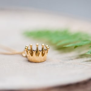 24k Golden Crown Charm Necklace Dainty Crown Pendant Necklace Princess Necklace Girls Jewelry Birthday Jewelry Gift For Daughter