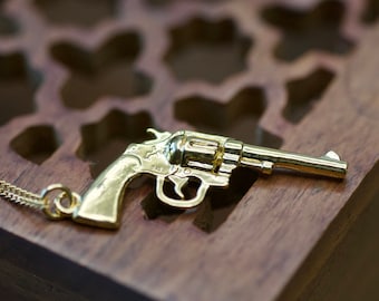 Colar com pingente de revólver Colt em ouro 24k, joia de cowboy para presente.