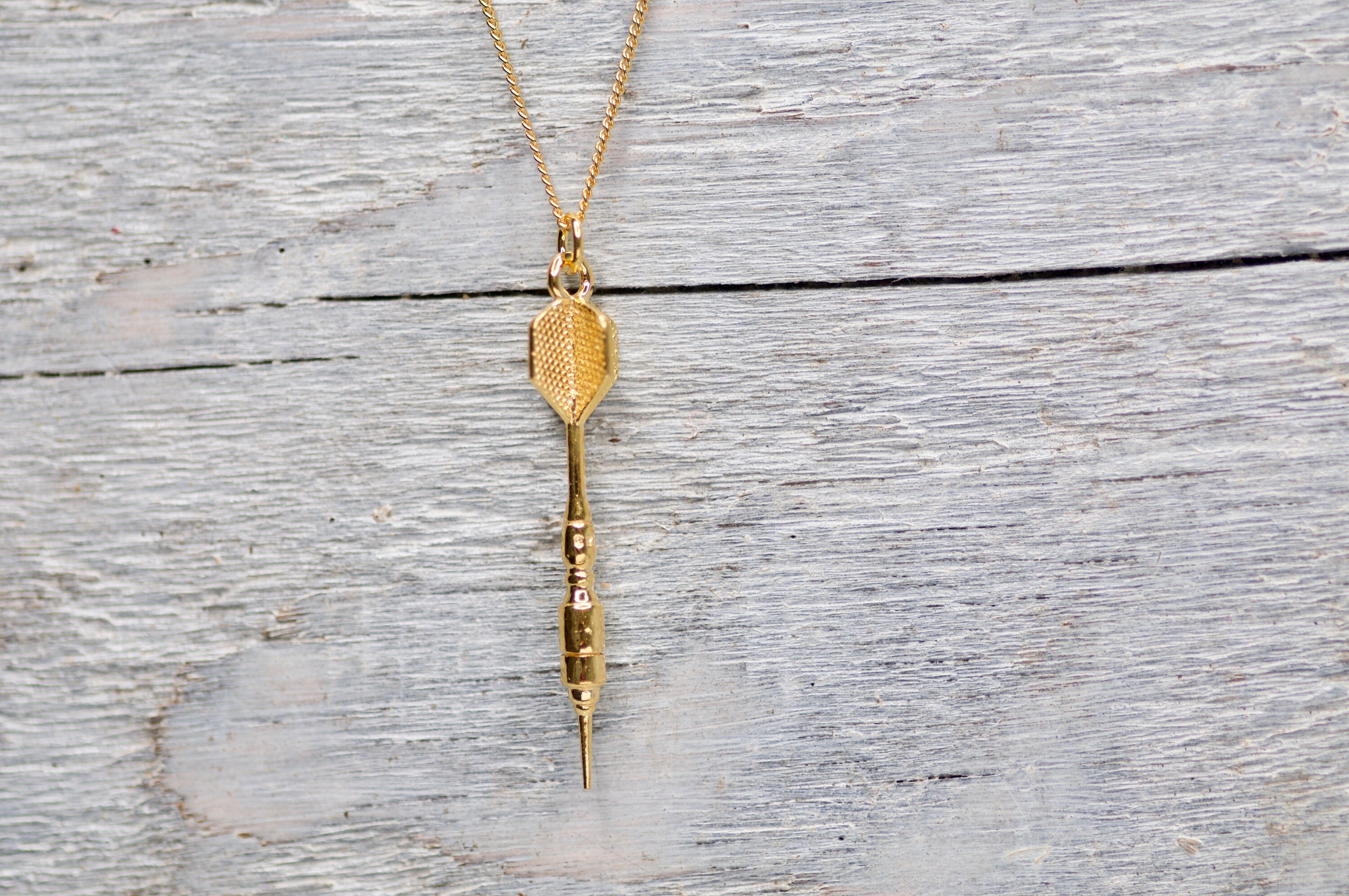 3D Dart Charm Necklace 24k, Dart Pendant Necklace, Gift for Boyfriend, Husband Gift, Geek Jewelry, Birthday Gift for Him Best Friend Gfit