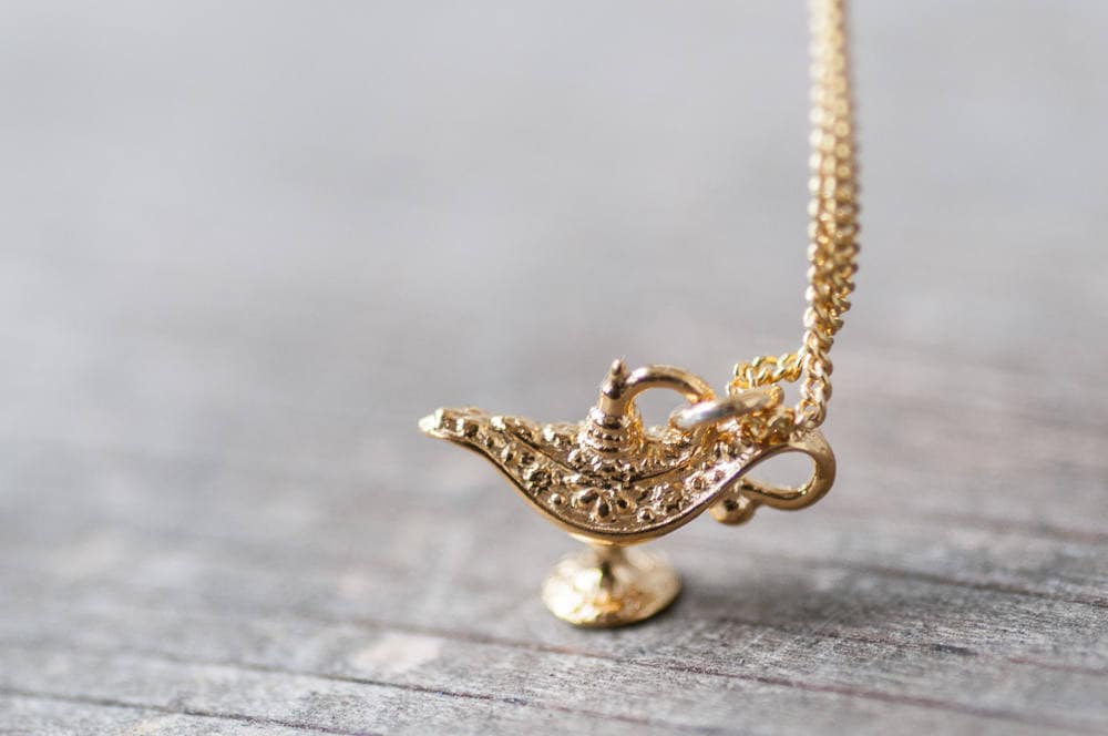 Aladdin necklace outlet