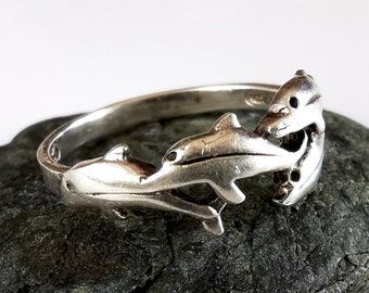 Dolphin ring, women ring, sterling silver ring, vintage ring, ocean ring, sea ring, dolphin jewelry, vintage jewelry, women jewelry