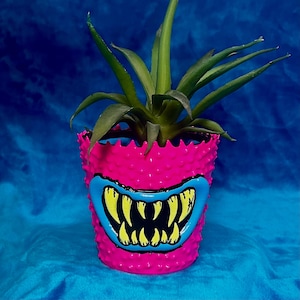 Hand-Painted Monster Mouth Planter: Colorful Carnivorous Plant Pot