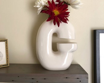 G Shape Ceramic Vase: Personalized Handmade Home Decor