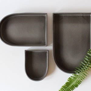 Ceramic Nesting Trays Set of 3 Warm Gray image 4