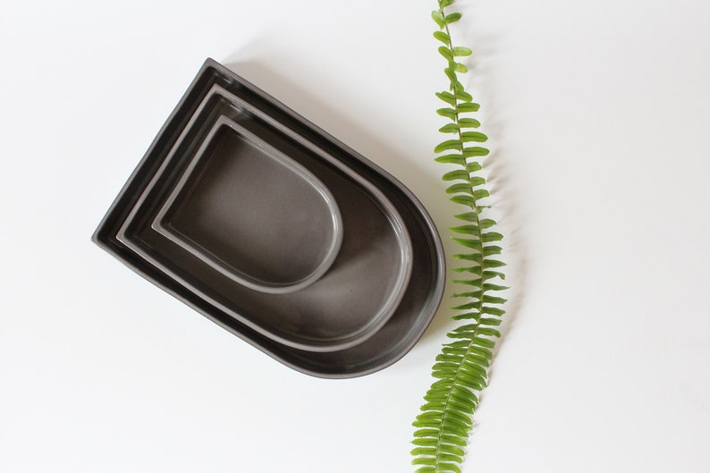 Ceramic Nesting Trays Set of 3 Warm Gray image 7