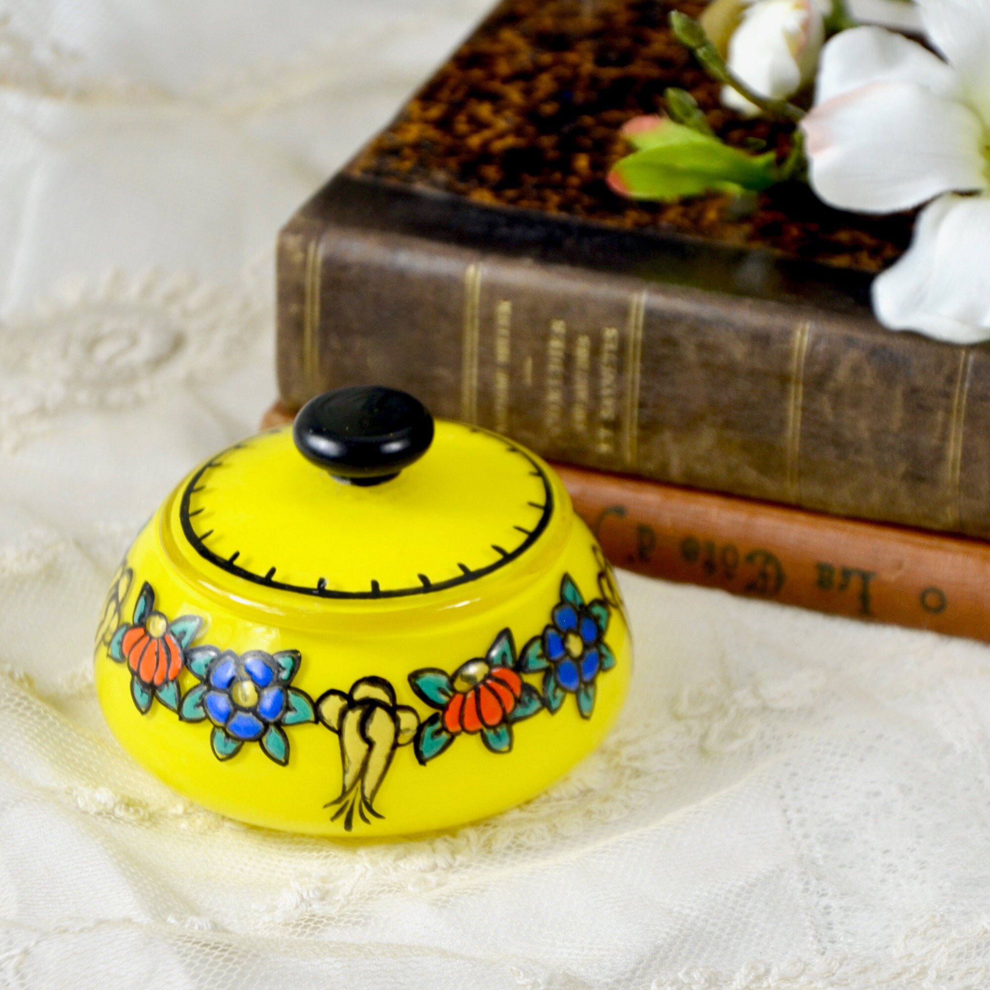 Français Boîte à Bibelots Art Déco en Verre Émaillé, Bol Poudre Bonbonnière Jaune, Décoration Vintag