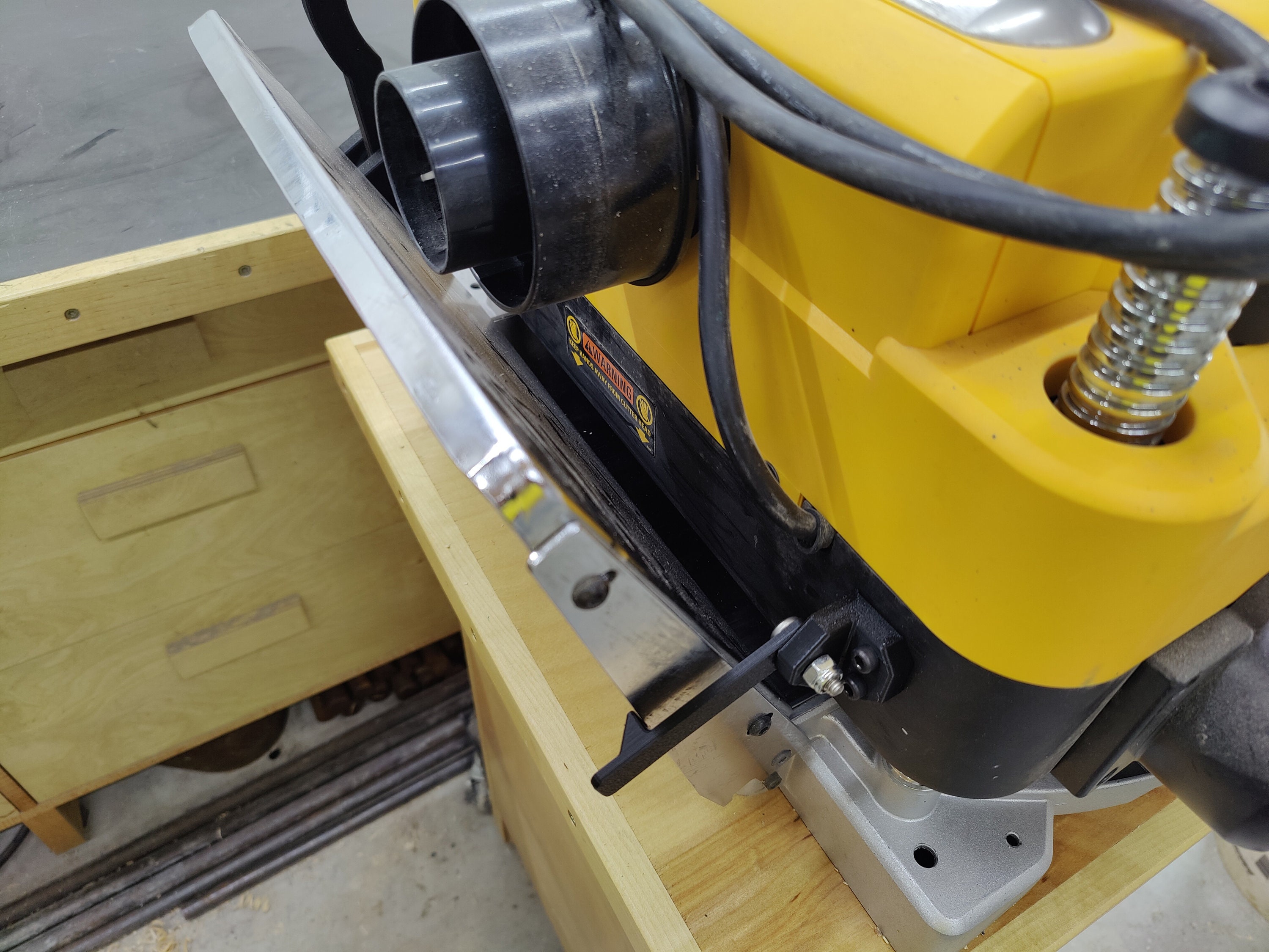 Dewalt 735 2024 outfeed table