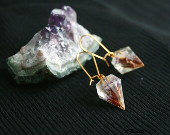 Dried flowers earrings. Purple diamond earrins. Real plants eco- resin jewelry. Pressed flowers earrings for women. Gift for her.