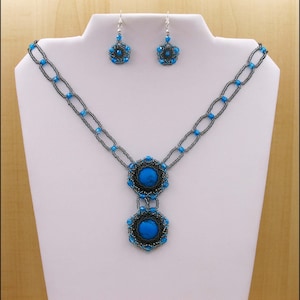 Jewelry set with 2 turquoise cabochons; necklace + earrings; turquoise-grey