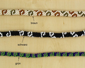 Crochet necklace meander- 1 color depending on the selection!