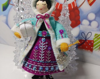 Felt Mrs. Claus ornament, Christmas tree ornament, mmmcrafts