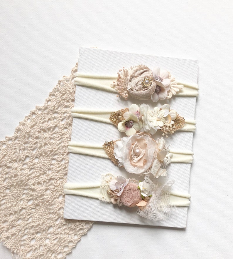 Neugeborenen Fotografie Beige /& Ivory 4 zur Auswahl 1 Baby Haarband Ab Newborn zum Mitwachsen Taufe Babyfotografie