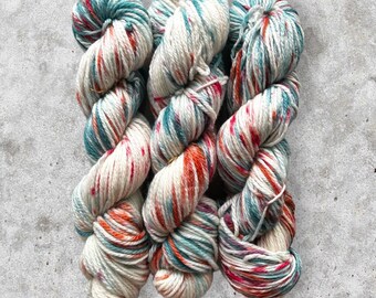 Cascarones | Worsted | Hand Dyed Yarn