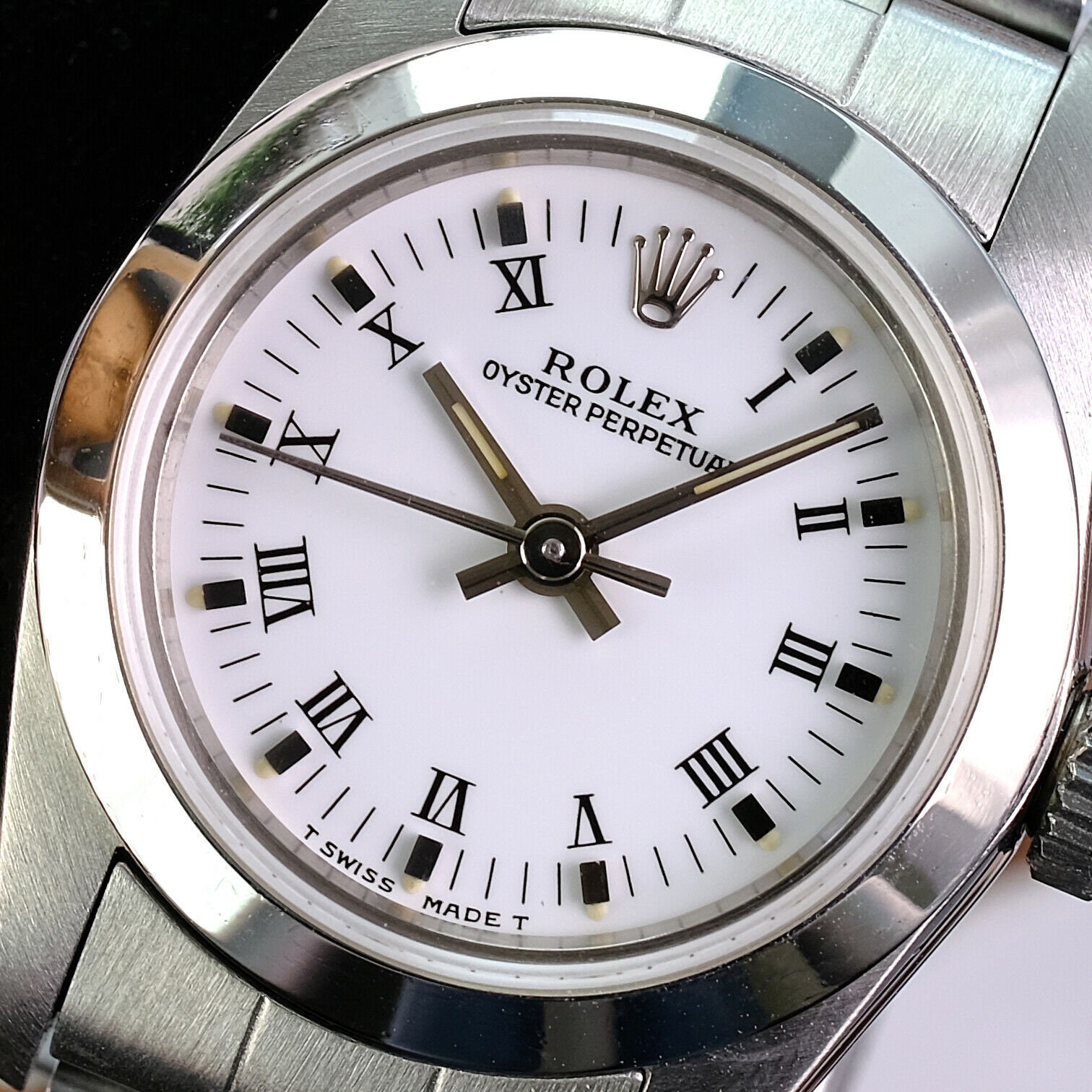 Authenticity Guarantee Rolex Oyster 