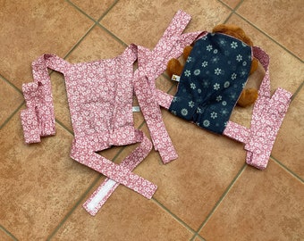 Puppentrage Bauch- Rückentrage für Puppen Blumen Jeans rosa