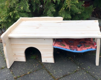 Guinea pig house “Hotel Hippo” (hammock not included)