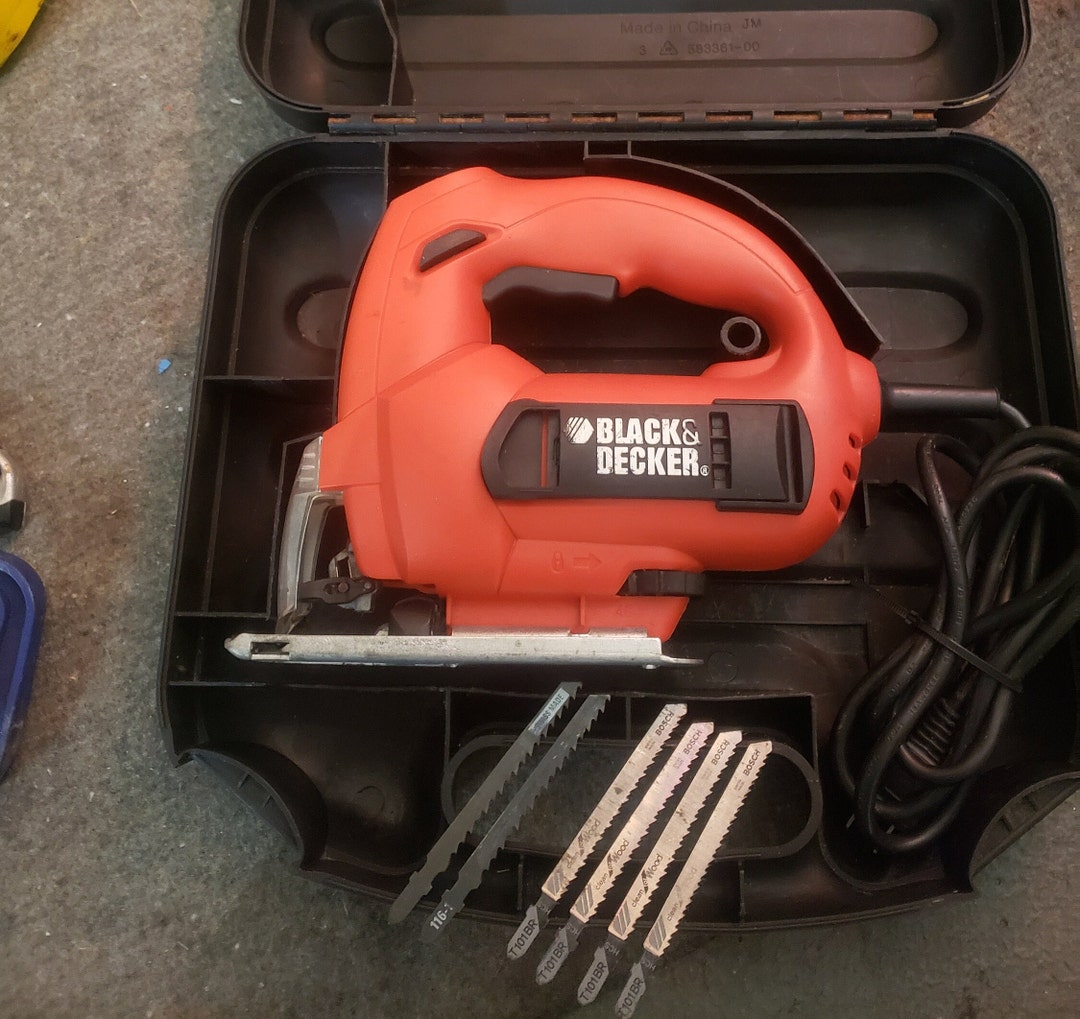 Black and Decker Jigsaw Model Js500 With 6 Extra Saws and Etsy