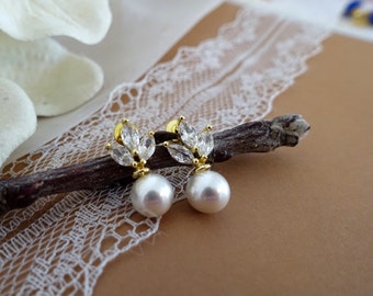 Brautschmuck  Ohrstecker in Gold mit Zirkonia und weißer Perle - Hochzeitsohrringe,Perle Hochzeit