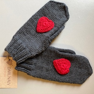 Heart Gloves, Women and Men Mittens, Plaid Heart, Gloves with heart, Mittens Winter, Gift Knitted Accessories, Valentine&#39;s Day, Gift for her