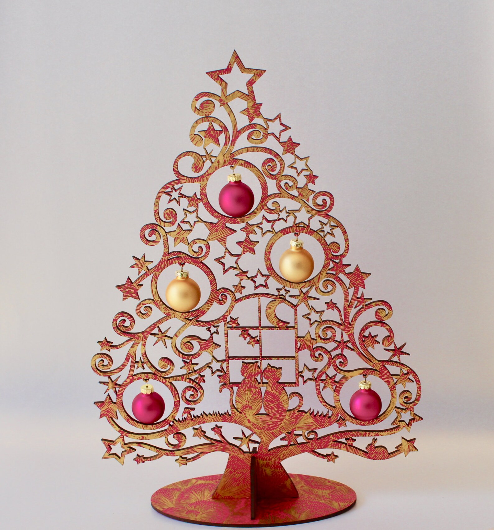 Table Top Tree Decor With Cats