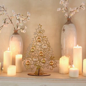 table decoration Christmas ,Christmas tree, Christmas decoration curl white-gold 25 cm