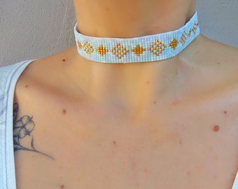 Light blue beaded choker with gold pattern, Seed Bead Necklace, Boho Beaded Necklace, Chameleon Beaded Choker, Statement Necklace, Choker