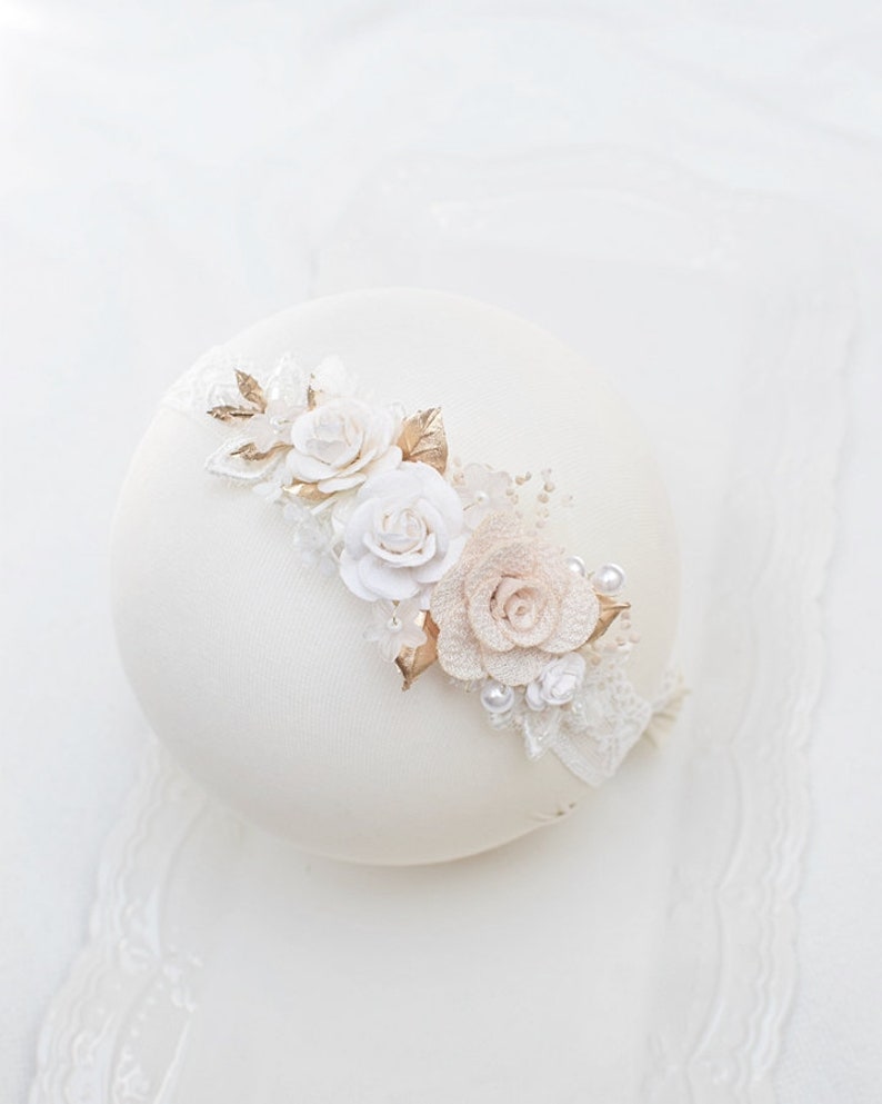 Bandeau de bébé crème et or, couronne de fleur de bébé, bandeau de fille de fleur, fleur de couronne de baptême, bandeau de baptême de baptême, couronne de fleur de bébé image 1