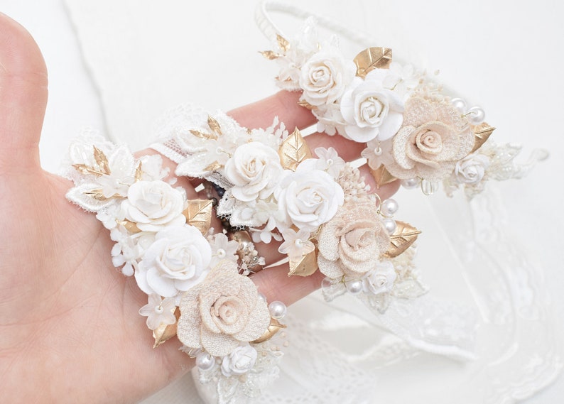 Bandeau de bébé crème et or, couronne de fleur de bébé, bandeau de fille de fleur, fleur de couronne de baptême, bandeau de baptême de baptême, couronne de fleur de bébé image 4