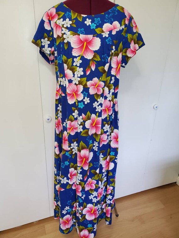 60's Ui-Maikai Barkcloth Floral Hawaiian Muumuu Dr