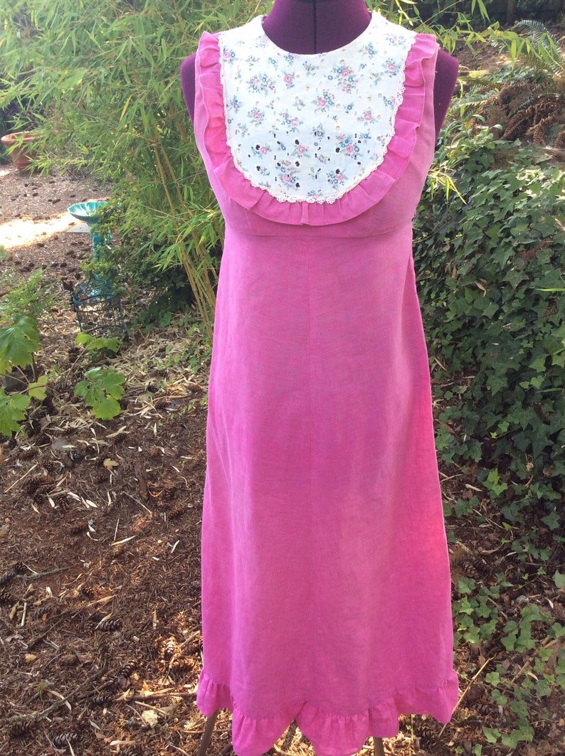Vintage Lola Jrs Hawaii Floral Lace Dress