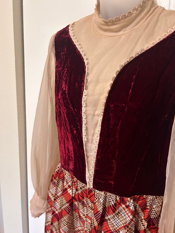 70’s Handmade Velvet and Lace Prairie Dress - image 5