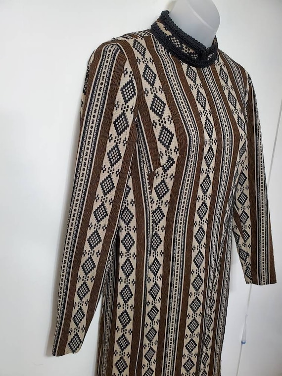 Robe Longue Vintage été Taille FR 44 - Motif Géométrique Noir, Blanc, Rouge, Sans Manches, Occasion Très Bon état
