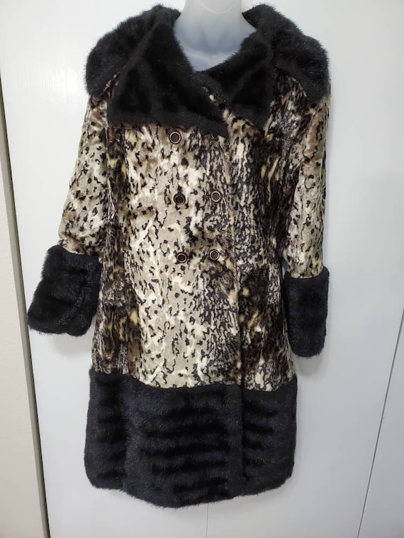 Vintage Union Made Velvet and Faux Fur Penny Lane… - image 1