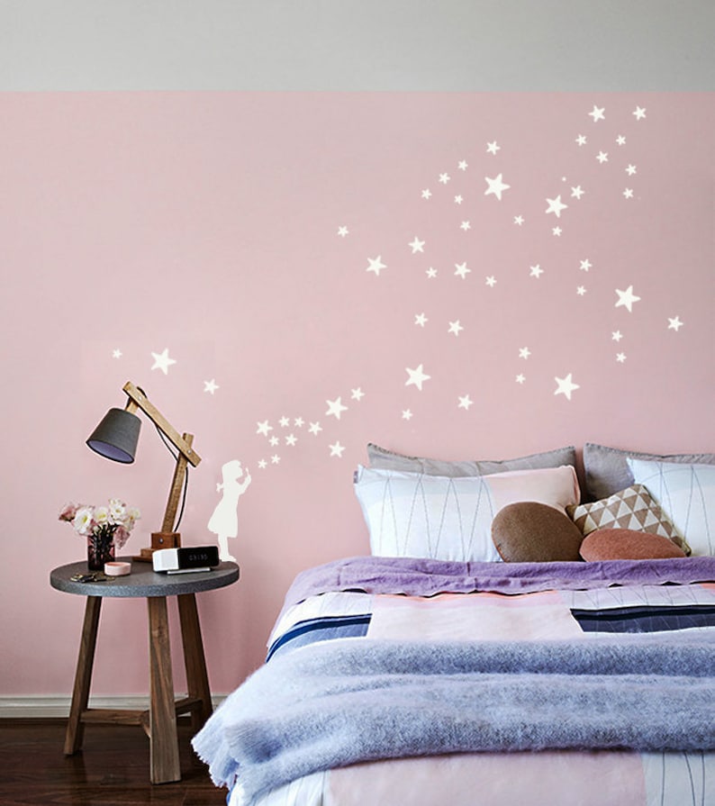 Gold Stars Wall Decals, 96 Copper mixed size Star Wall Stickers 2,5 to 7 cm 40 Colors, Kids-Room Decals, Nursery and Home-Decor 96 Stars + Girl 26 cm