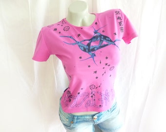 Vintage 90s shirt butterfly bird, short boho women's top, top also cropped, 80s 90s millennium fashion, pink pink blue manga style