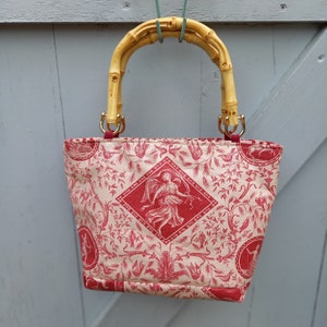 Small red Jouy canvas bag with bamboo handles