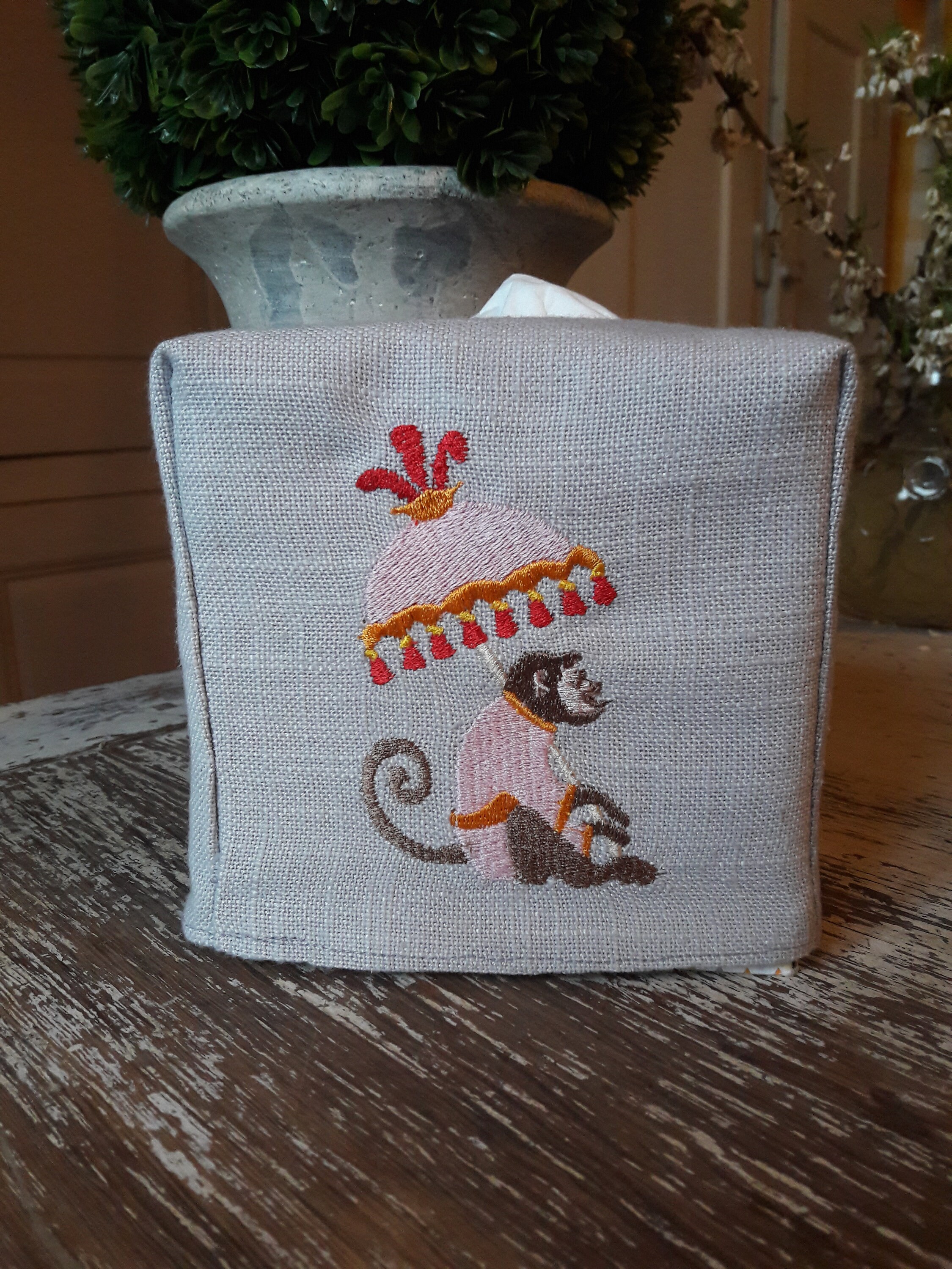 Housse Boîte à Mouchoirs Lin Brodé