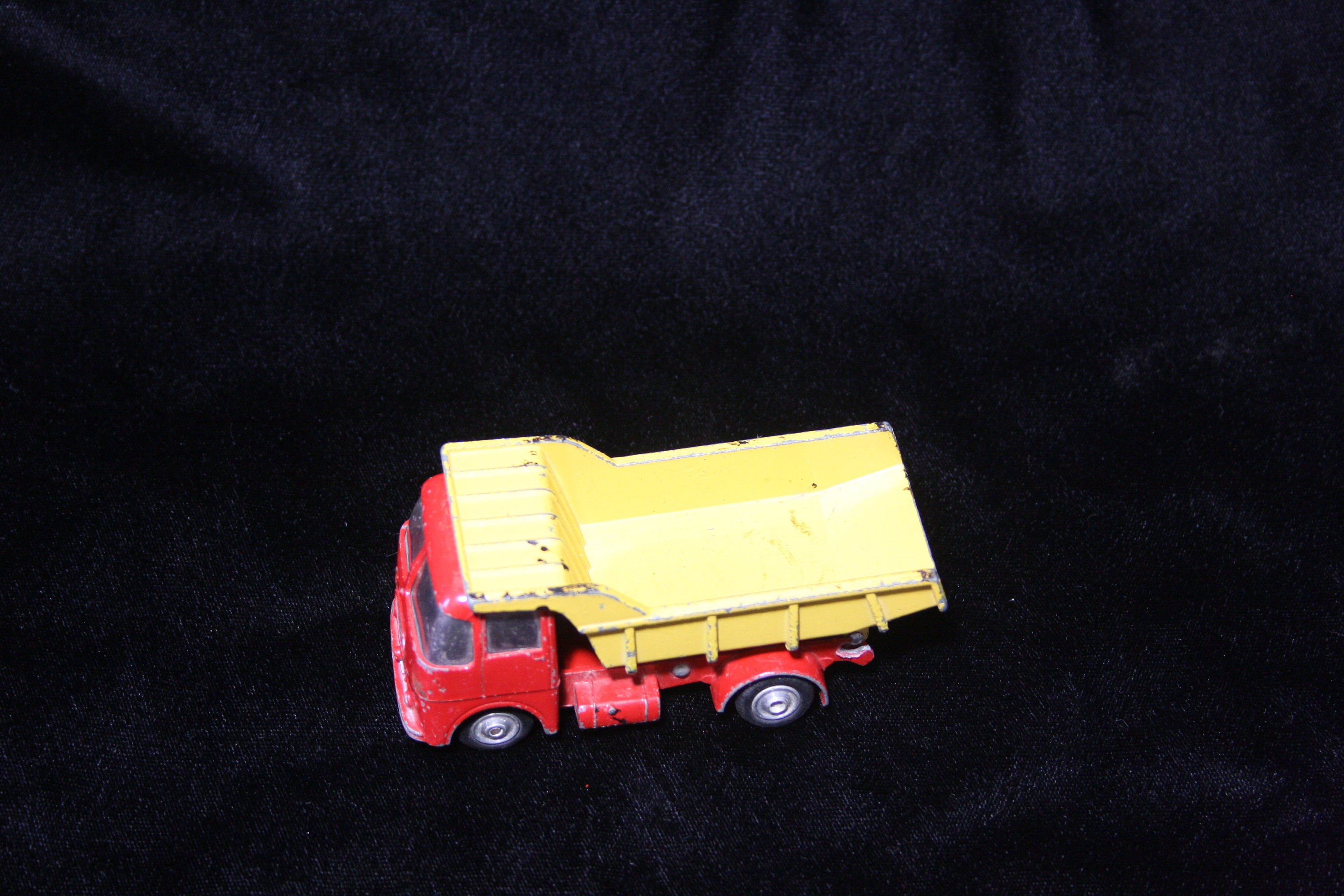 tipper toys