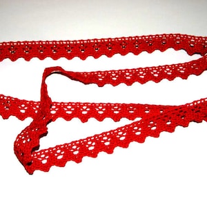 1 m bobbin lace - red 20 mm wide