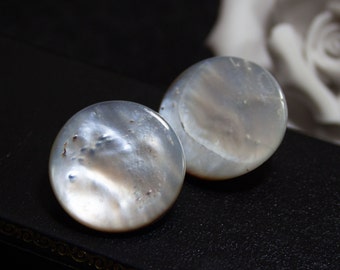 Vintage mother of pearl ear clips light gray 50s 60s earrings bridal jewelry mother of pearl earrings, junk things there