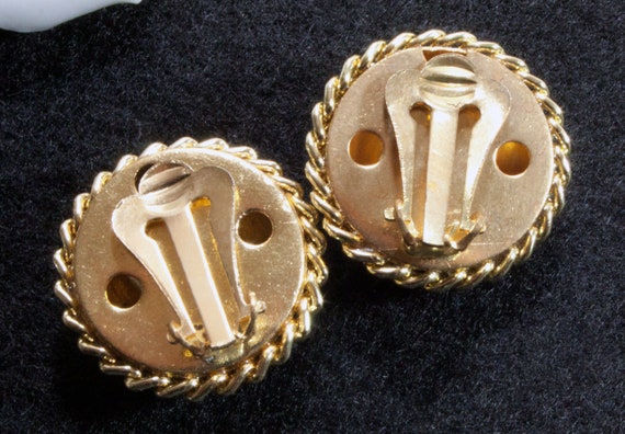 Vintage ear clips 60s, 70s gold-colored, matt, sh… - image 4