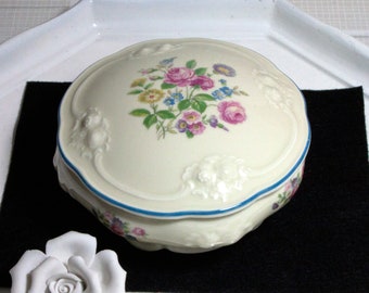 THOMAS IVORY - DRALLE vintage porcelain box, jewelry box, bonboniere, lidded box, sugar bowl, porcelain, junk thing