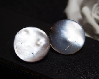 Vintage mother of pearl ear clips light gray 50s 60s earrings bridal jewelry mother of pearl earrings, junk things there