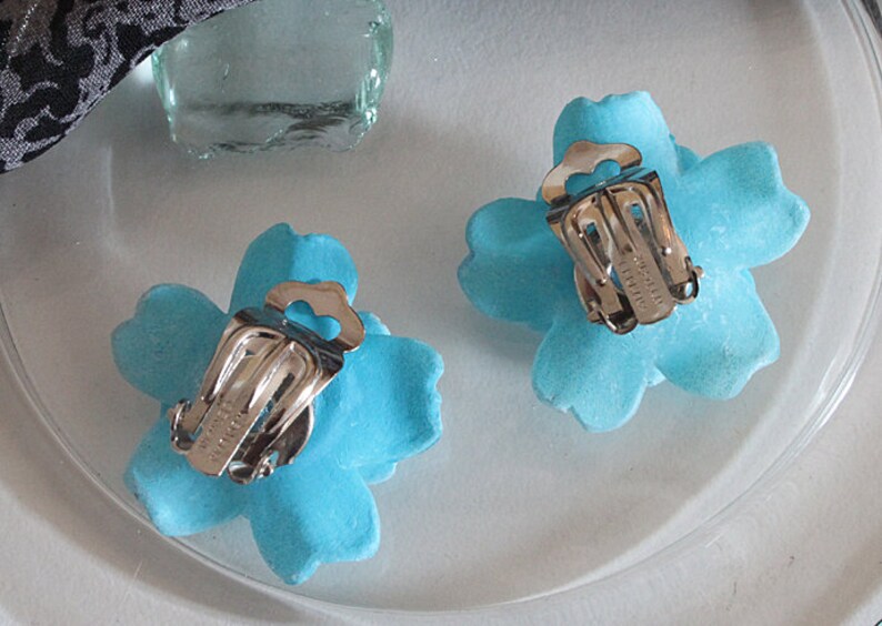 Vintage ear clips 50s, 60s, flowers, blue, earrings, rockabilly, vintage wedding, bridal jewelry, junk things, image 4